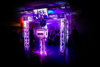 BM8A7181